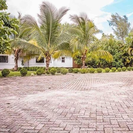 Vila House With Pool, 10 Mins Drive To The Beach! Miami Shores Exteriér fotografie